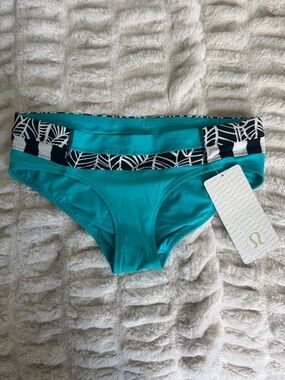 Lululemon Shanti Surf Hipster Swimwear Bottoms Size 6 NWT